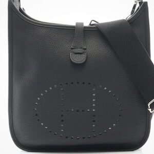 HERMES Evelyne 3 Troye PM
Shoulder Bag Taurillon
Clemence Black Silver